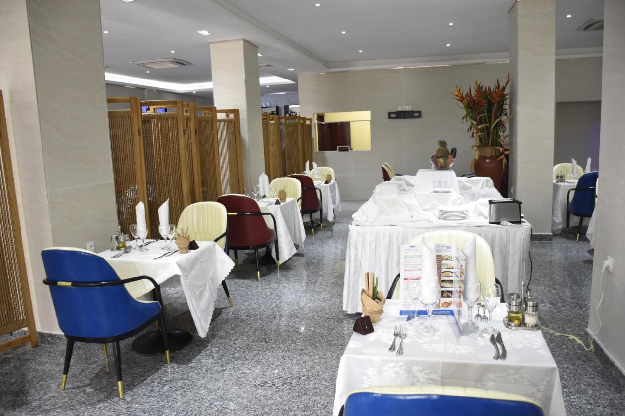 Hotel Royal Palace Douala Exterior foto